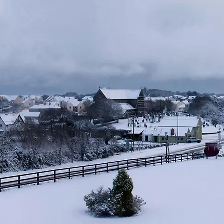 Coral Gables & بيت ضيافة 3*