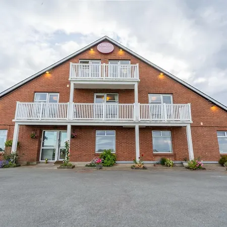 ゲストハウス Coral Gables & 3*