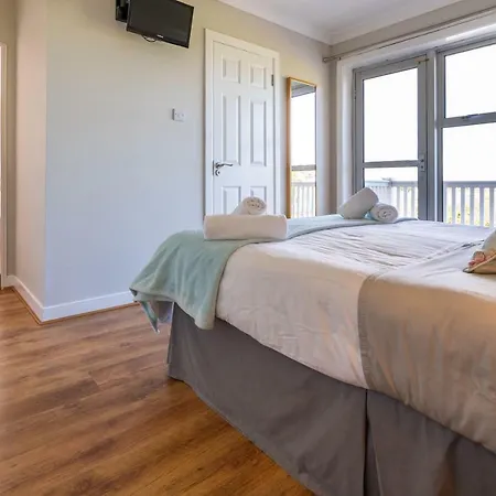 Coral Gables & 3* Rosslare Harbour