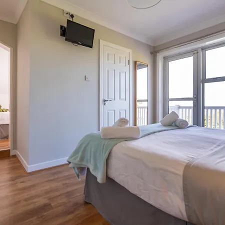 Coral Gables & 3* Rosslare Harbour